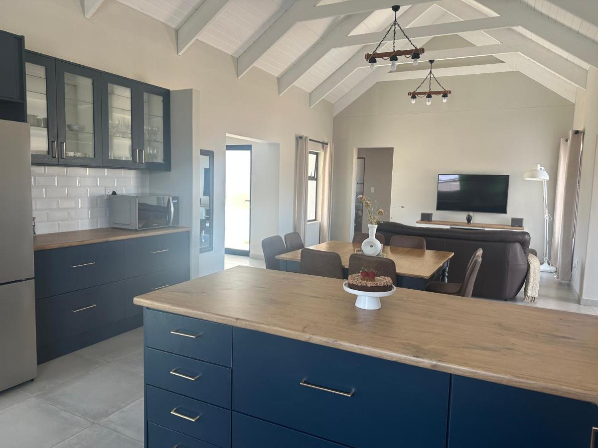 7 Honeysuckle Holiday home *